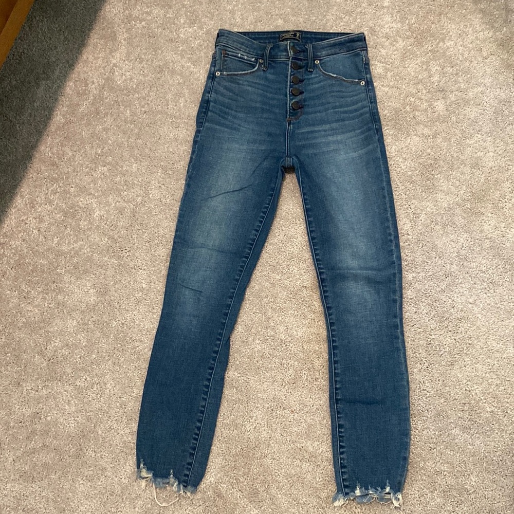 Women’s Abercrombie Simone High Rise Ankle jeans size 25